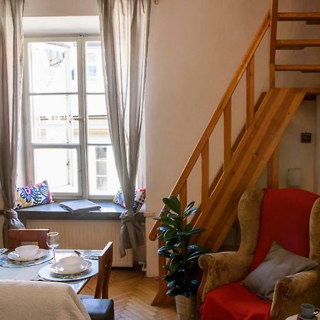 Old Town Folk Apartment Warszawa Exteriör bild