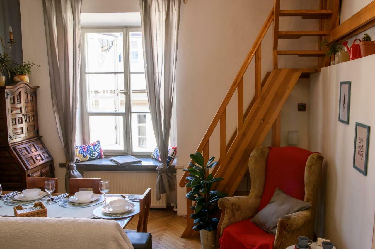 Old Town Folk Apartment Warszawa Exteriör bild